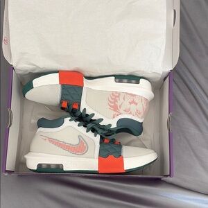 LeBron witness 8 Canon